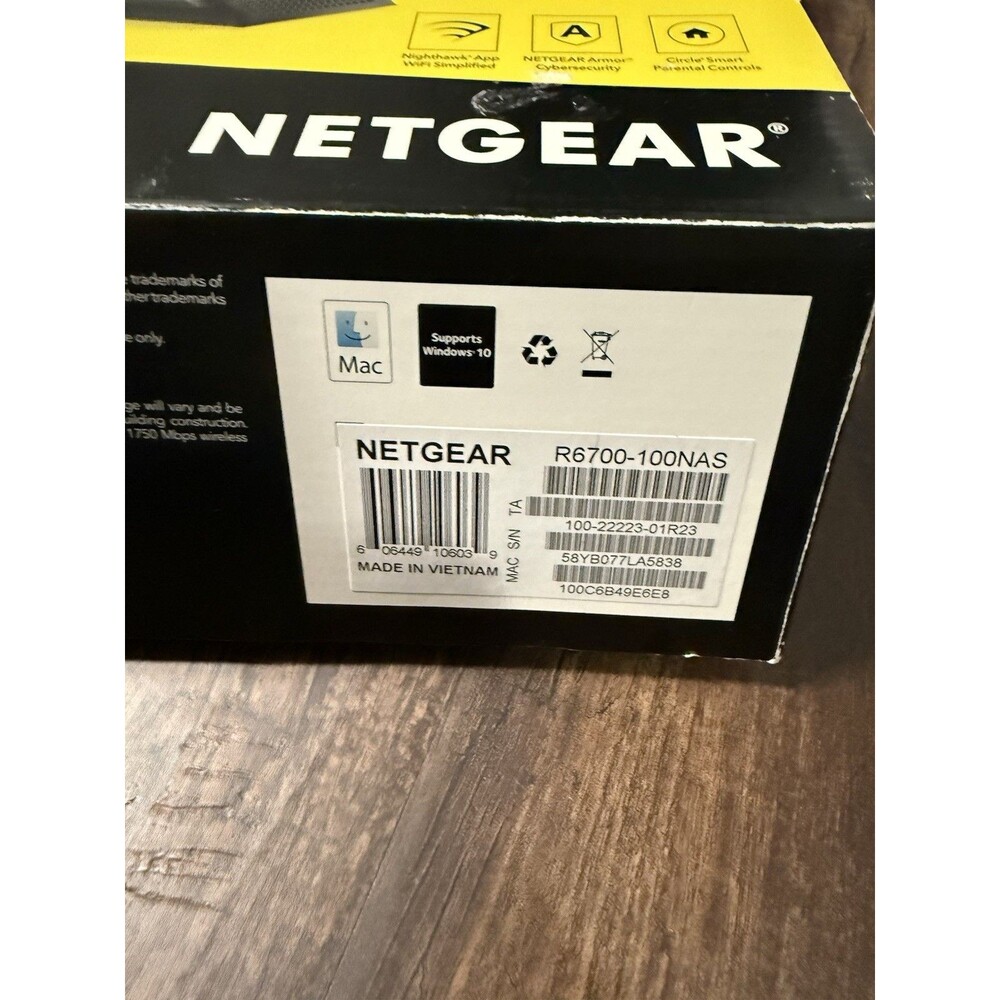 NETGEAR Nighthawk R6700 Smart Wi-Fi Router AC1750 Wireless Speed - Black Inbox - Picture 2 of 5